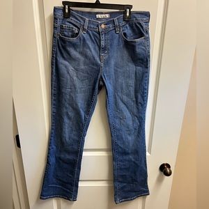 Vintage Levi’s 515 Women’s Medium Denim Wash Bootcut Jeans size 10M